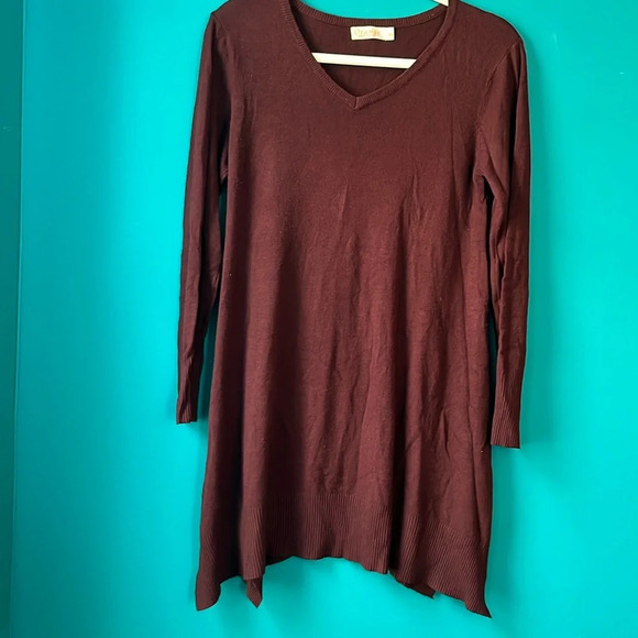 Maroon tunic sweater - Picture 1 of 3